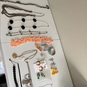 BUNDLE of Jewelery (Necklces, Earrings, Bracelets)
